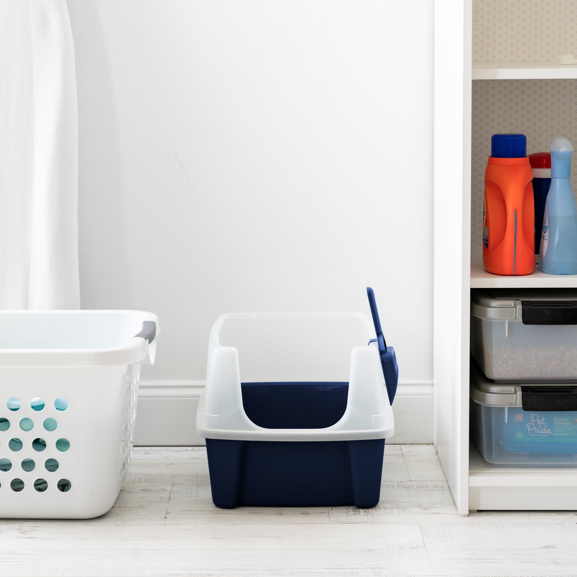 High-Sided Open Top Cat Litter Box with Scoop in Navy